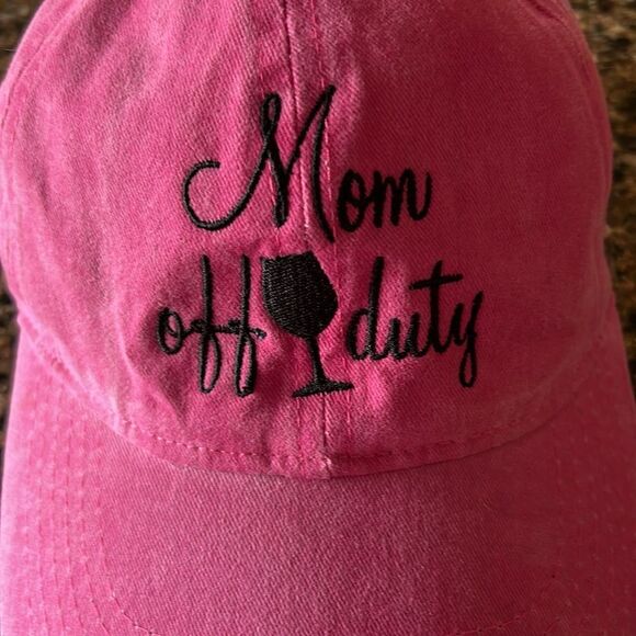 NEW David And Young Pink 'Mom Off Duty' Hat - Picture 2 of 6